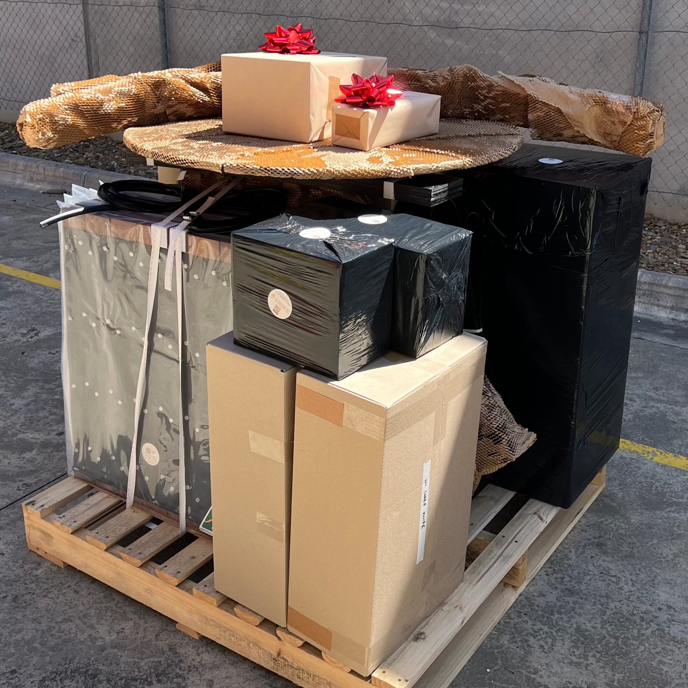 ember hot tub packed neatly on a standard sized pallet